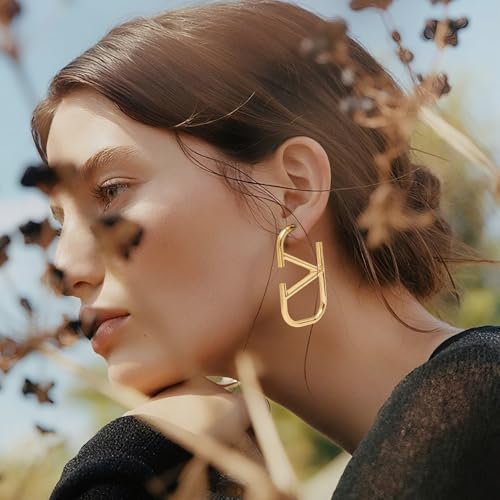 Luxury 14K V-Shaped Geometric Earrings Women Letter V Hypoallergenic Earrings Dangle Earrings Lightweight Alphabet2