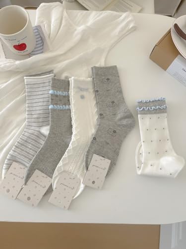 Image of 5 Pair Cute White Ruffle Ankle Socks - Women's Cottagecore Floral Crew Socks in Japanese Aesthetic Cotton
