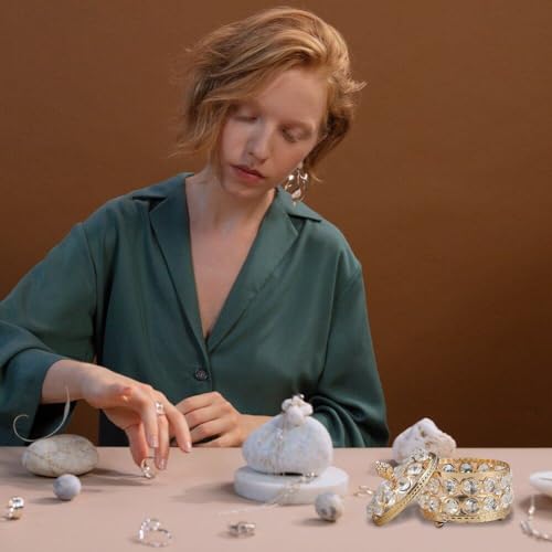 Bibelot et boîte à bijoux en fer avec compartiments de présentation
