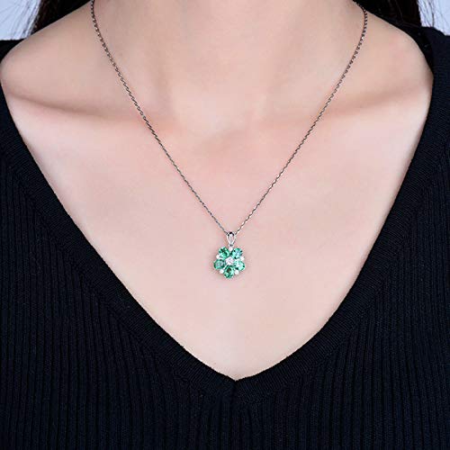 Collar de oro blanco 18K con esmeralda y diamantes