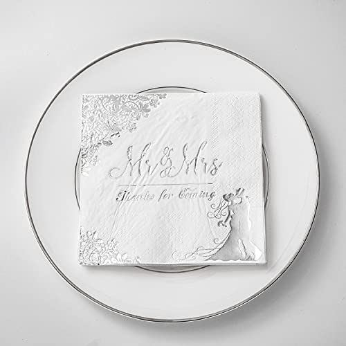 Serviettes en papier argentées pour une table de mariage féerique