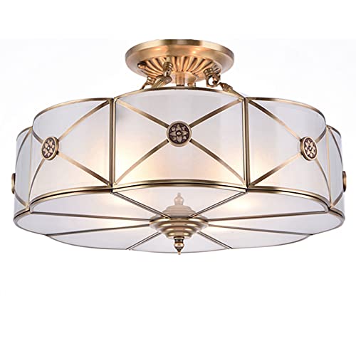 Lustre classique à 4 lumières pour sublimer l'ambiance chaleureuse de votre chambre