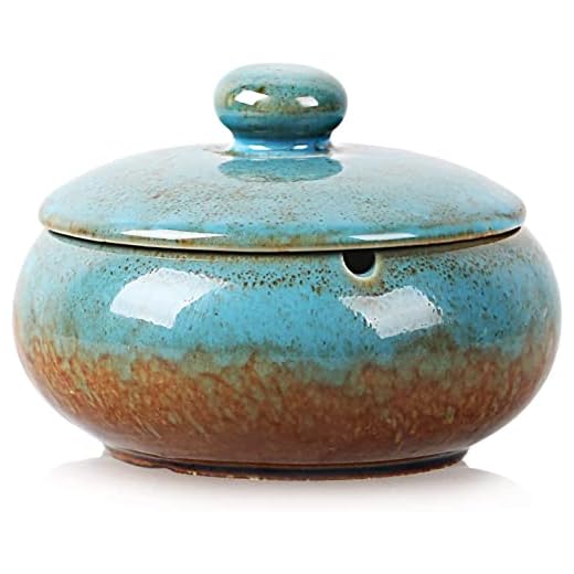 RONXS Ashtray, Outdoor Ash tray for Patio with Lid, Windproof Ashtrays for Cigarettes, Handmade Ceramic Ashtray for Home Office Indoor Decoration