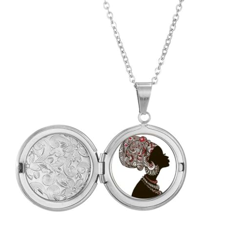 Collier médaillon femme africaine aux finitions dorées prestige