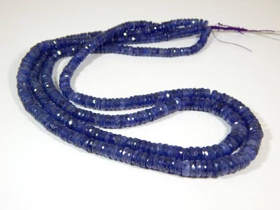 Saphir bleu perles naturelles contre les imitations en verre pour création joaillière