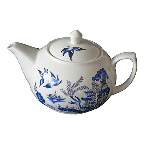Blue Willow Pattern Design one Cup teapot. Ceramic teapot for just 1 Person - Holds 1 Cup Cover