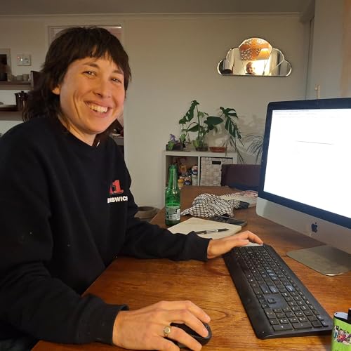 Interview with Molly Arnol about publishing erotic literature