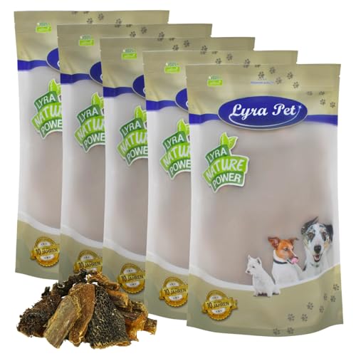 Lyra Pet® 5 kg Rinderpansen klein ca. 2-10 cm getrocknet | Naturbelassener Kausnack | Proteinhaltiges Leckerli auch für Welpen und ältere Hunde | Nährstoffreich | Schonend getrocknet | Gut verträglich