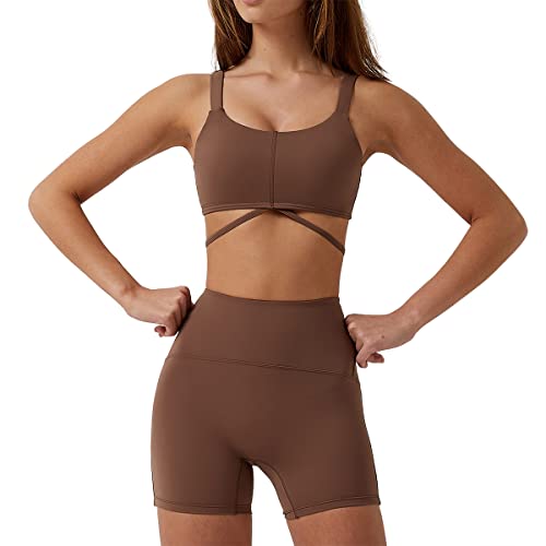 Ensemble d'entraînement femme pour le yoga du matin et vos séances de gym intensives