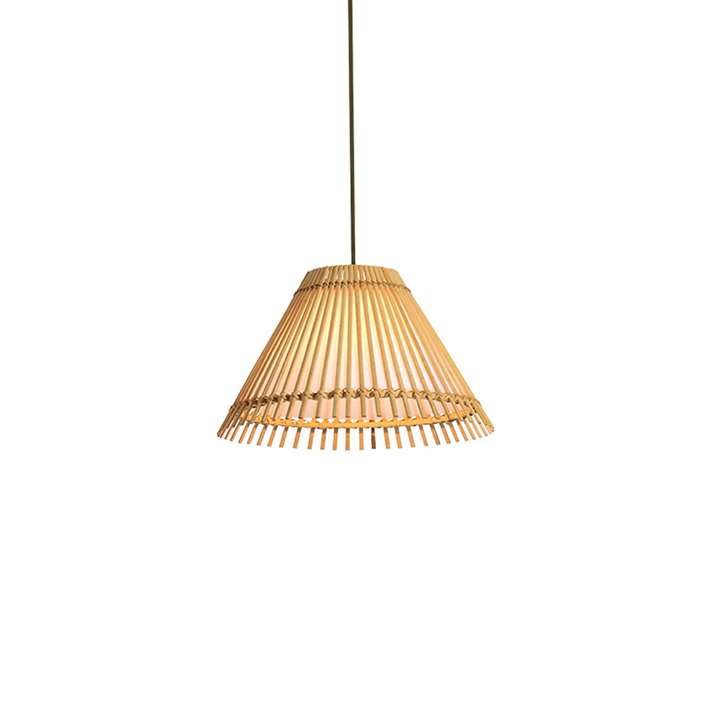 Abat-jour en osier naturel suspendu pour illuminer une table de restaurant ou de café
