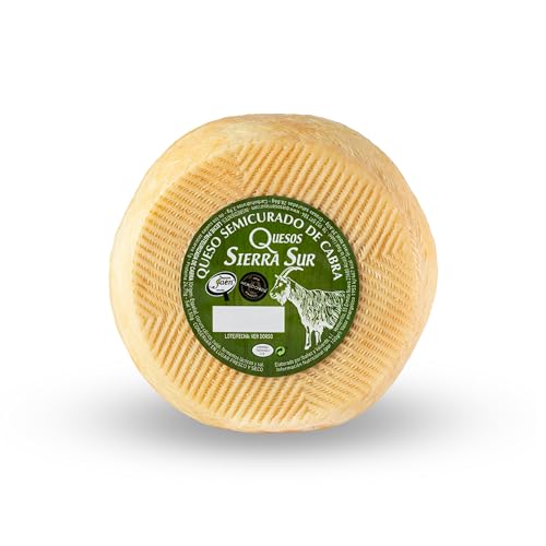 Queso Sierra Sur: Semicurado de cabra, un queso gourmet y artesano que realzará tus platos con su sabor exquisito y auténtico. Pieza 850 gramos mínimo