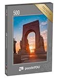 corniche kennedy livre résumé detaille Motif de puzzle de Voyageurmarseillais / Shutterstock