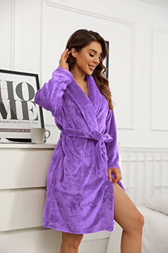 Image of U2SKIIN Women Fleece Robe, Short Cozy Plush Robes for Womens Soft Shawl Collar Warm Spa Bathrobe