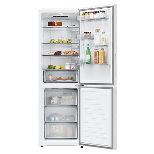 Interior del Frigorífico Combi Candy mostrando estantes y compartimientos organizados con alimentos y bebidas