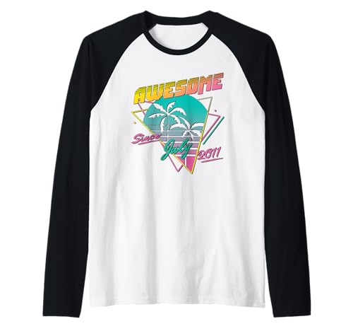 Awesome Since July 2011 Maglia con Maniche Raglan
