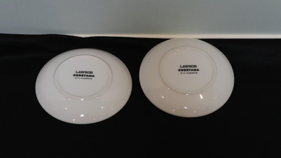ぐでたま　のせてみて小皿　2枚セット ローソン Amazon | ローソン×ぐでたま のせてみて小皿 2枚セットと