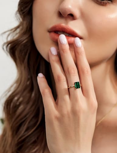 3CT 925 Sterling Silver Engagement Ring for Women Solitaire Created Green Emerald Simple Wedding Band Promise Rings for Her Size 5-103