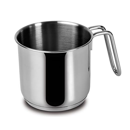 Lagostina Every Bollilatte Ø 12 cm in Acciaio Inox 18/10 con Fondo Lagoseal Plus, Esterno Satinato e Ampie Manicature, Adatta a Tutte le Fonti di Calore, Inclusa Induzione