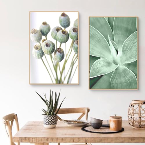 Tríptico de plantas nórdicas de 30x40 cm que aporta frescura y elegancia botánica al dormitorio 6
