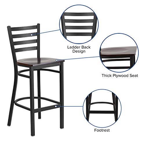 EMMA + OLIVER Taburete de Bar con Respaldo de Escalera en Metal Negro y Asiento de Madera Nogal Modelo EOH-YVEH-550061 miniatura 5