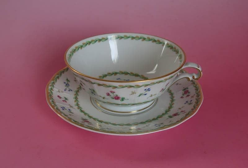 ベルナルド アルトワ グリーン モーニング カップ＆ソーサーリモージュ