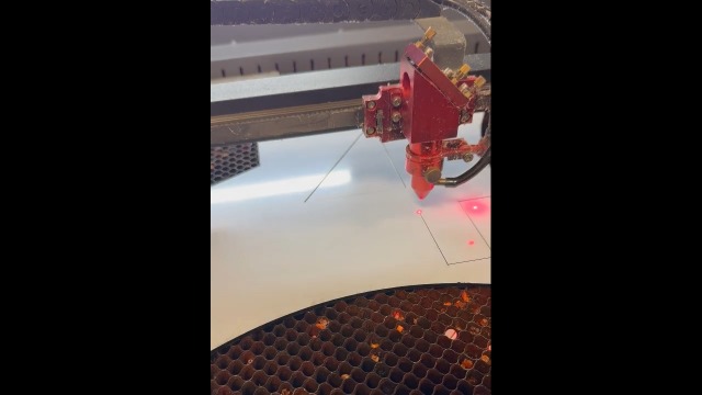 Numéros De Maison Arial à Découper à La Taille (10, 15, 20, 25 Cm / 3,9, 5,9, 7,8, 9,8" Ou Personnalisé) En Acrylique Contemporain Avec Fixations