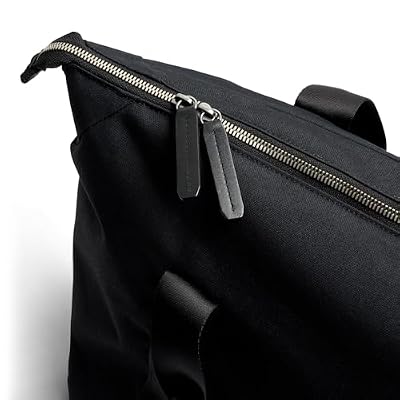 Bellroy Classic Getaway Bag (weekend travel tote bag with internal organization and rear laptop sleeve for a 15 laptop in a case) - Black