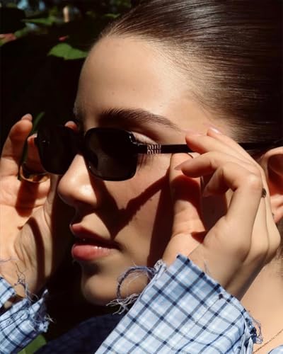 نظارات شمسية ريترو للنساء والرجال، نظارات شمسية بتصميم مستوحى من التسعينيات من ازوني بتصميم صغير مستطيل لطيف وانيق، عبوة من قطعتين (اسود + بني)