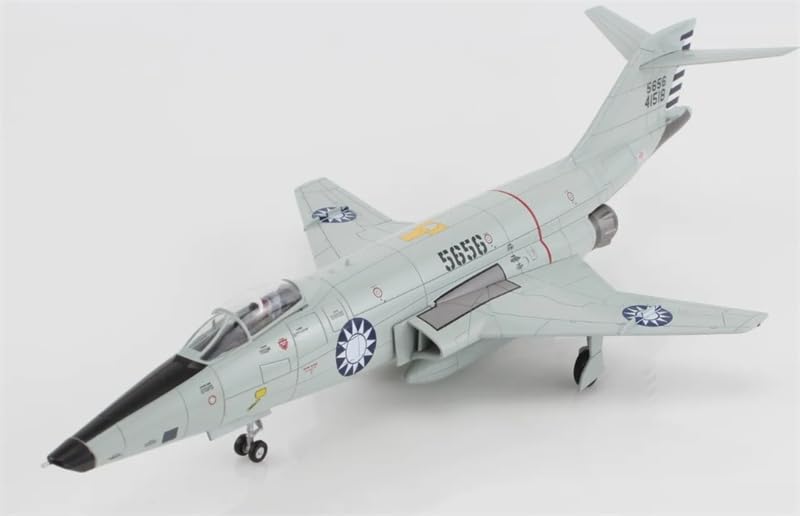 ACE HOBBYfor Master for Mcdonnell RF-101A Voodoo 5656, Flown by Lt. Col. Chang Yu-pao, 4th TRS, ROCAF, 18th Mar 1965 1:72 Aircraft Pre-Built Model