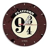 CALIDAD PREMIUM: el reloj de pared merece el atributo de producto premium gracias al corte perfecto de los bordes lisos y la estabilidad conseguida con un grosor de tan solo 3 mm (con un mecanismo de 3,6 cm). Solo utilizamos materiales de alta calidad, no tóxicos y totalmente probados para fabricar nuestros relojes.