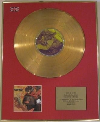 Century Music Awards GREEN DAY- Ltd Edt CD Gold Disc - INSOMNIAC