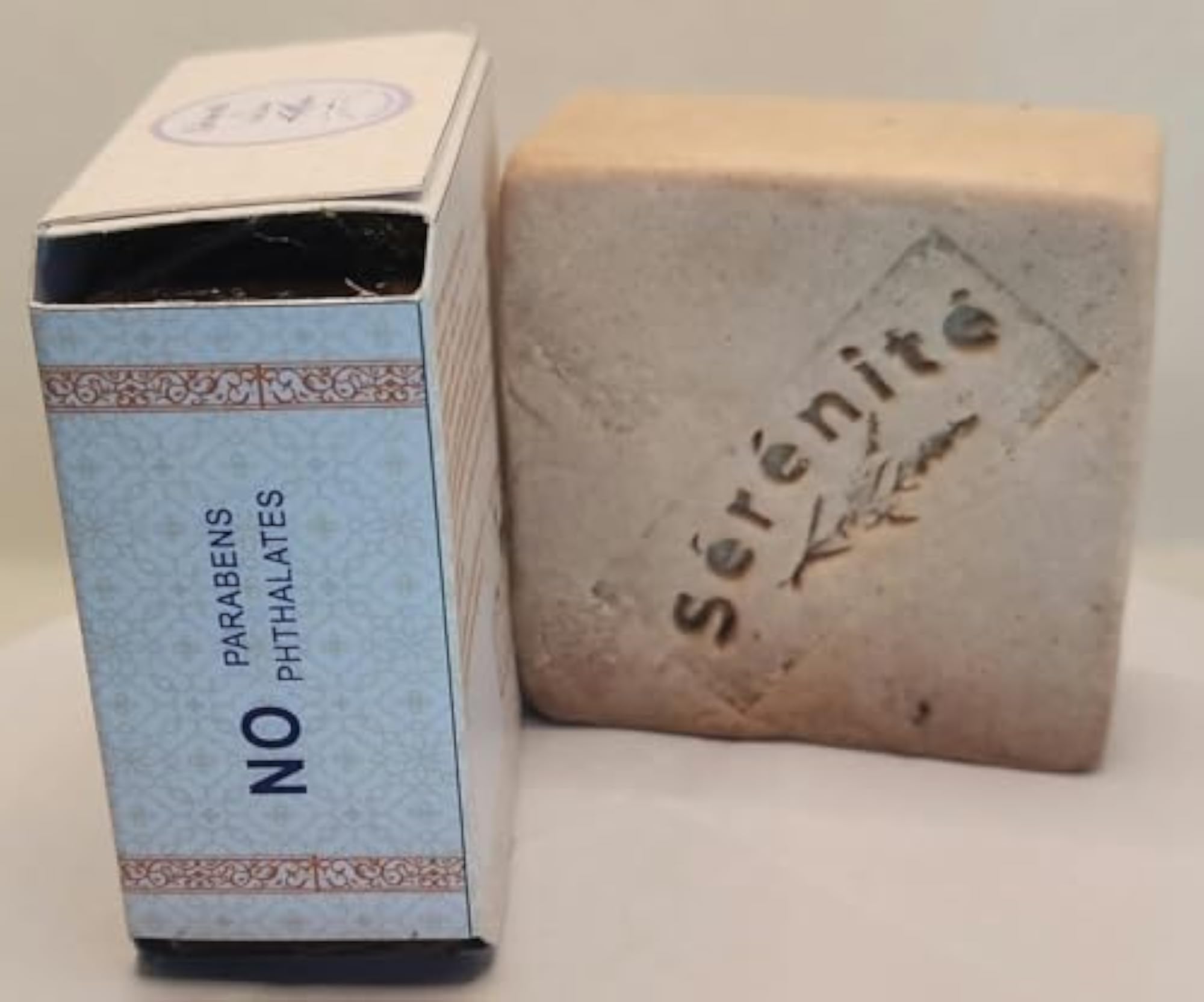 SÉRÉNITÉ Goatmilk Honey Oats Nourishing Soap Bar, 125g