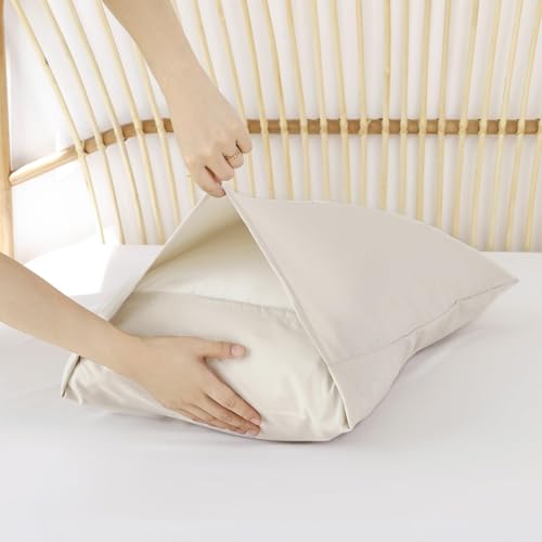Image of ROSGONIA Oversized King Comforter 120x120, 3pcs Super King Comforter (1 Beige Comforter & 2 Pillowcases) Lightweight Warm Bedding Set Blanket Quilt