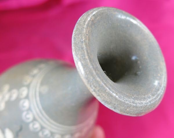 Amazon.co.jp: 粉青沙器蝶文様象嵌瓶李朝時代15世紀朝鮮半島陶器酒器