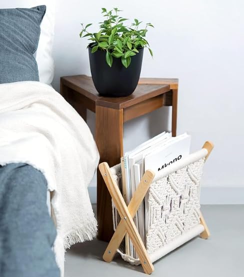 Revistero de macramé para ordenar tus libros sin perder espacio 3