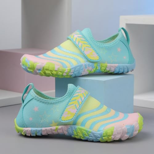 Image of Quickshark Kids Water Shoes Boys Girls Barefoot Aqua Socks Outdoor Indoor Quick Dry Sandals Lightweight Slip On Walking Sneakers for Beach Pool Swim (Little Kid /Big Kid)