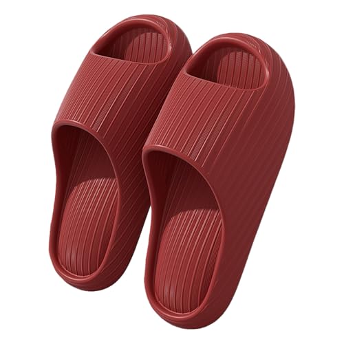 Chaussures de bain larges pour femme souffrant de pieds sensibles