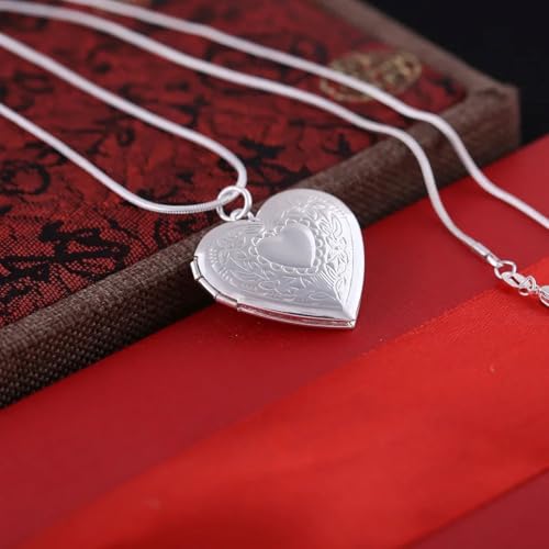 Bijoux accessoires tendance 2025 collier argent 925 médaillon coeur photo