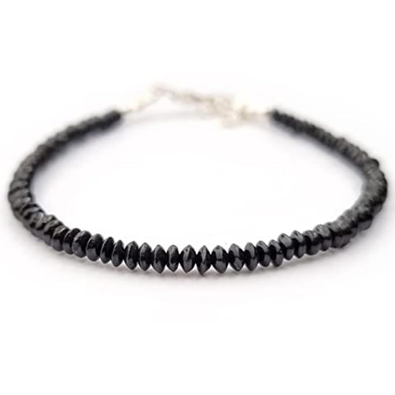 Pulsera de espinela negra ideal para sesiones de yoga y moda diaria urbana