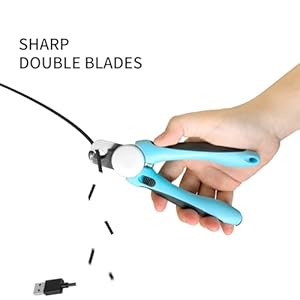 Dognailclippersprofessionaldognailtrimmerswithnailfileforgroomingnailseasytousepetnailclippersnonsliphandleforeasytogripsafetyguardforpreventingovercutting  Cucciolini Doodles   cucciolini doodles