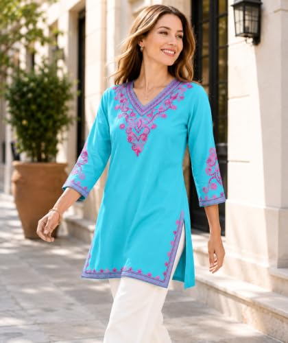 Image of Embroidered Chikankari Kurti with Kashmiri Aari Work, V-Neck, 3 /4 Sleeves, Rayon Fabric