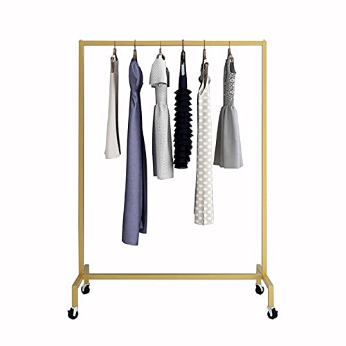 Tringle à vêtements dorée élégante pour valoriser votre dressing de chambre