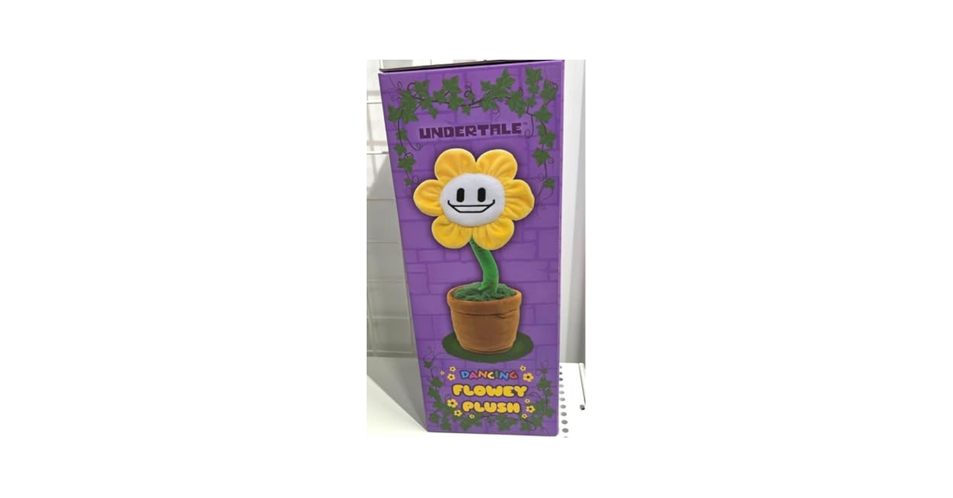 UNDERTALE アンダーテール ダンシング　フラウィ ぬいぐるみ UNDERTALE」－ ダンシングフラウィ ぬいぐるみ - Fangamer Japan