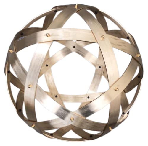 Genesa Pentasfera Ottone 32cm di diametro, fasce larghe 25mm e spesse 2mm fissate con dadi ciechi in ottone.