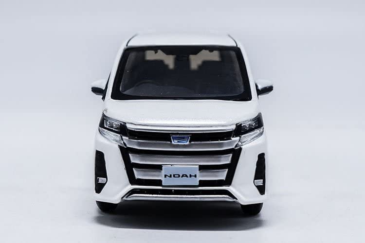 Amazon | △超希少！White！特注品 1/30 ミニカー Toyota NOAH ノア