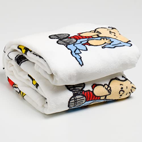 Kanguru Snoopy Decke aus weichem Fleece Weiche und warme Mikrofaser, Weihnachten oder für eine bequeme Entspannungscouch, TV-Plaid-Erdnüsse, 100% Polyester, weiß, Einheitsgröße - Image 5