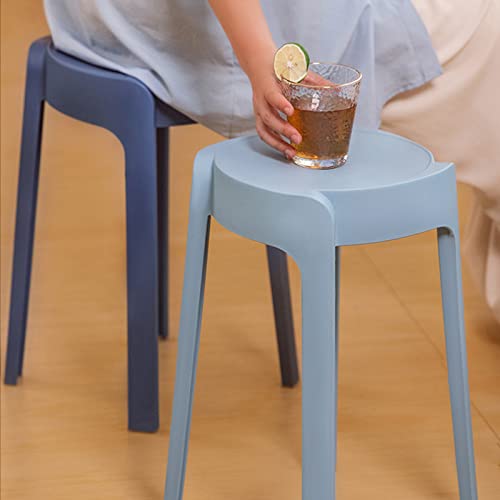 Tabourets de bar gain de place empilables pour optimiser vos petits espaces intérieurs