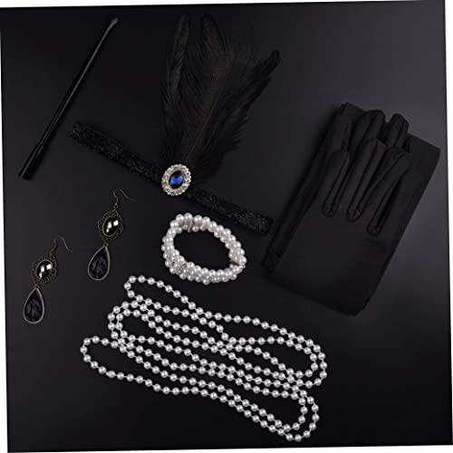 Tocado de los años 20 con pendientes y collar para resolver tu look flapper 4