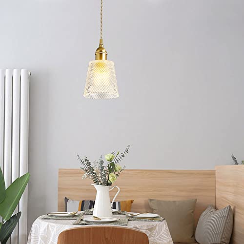 Lustre suspendu pour sublimer l'éclairage de votre entrée moderne
