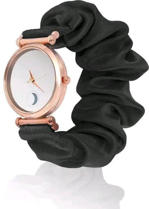 JOSSYFY Women Scrunchie Rubber Band Wristwatch in Black and White White Chand (B0D2XC7BPN) Amazon Price History, Amazon Price Tracker